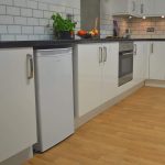 Under Counter Fridge 91L 48cm Chill Box Reversible Door White - Image 2