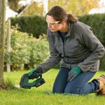 Cordless Grass And Shrub Shear 18V 2.0Ah 85m² Black Green - Image 7