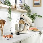 Stand Mixer 5L 1300W 8 Speed Cream - Image 4